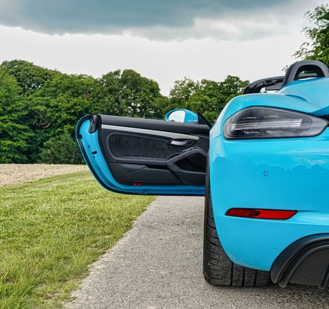 Porsche 718 SPYDER 1