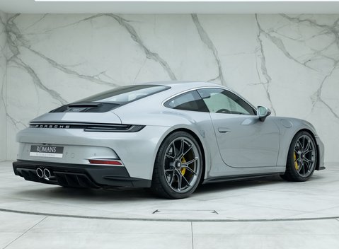 Porsche 911 GT3 Touring (992) 3