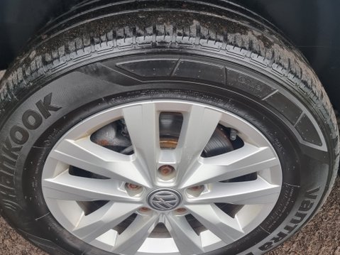 Volkswagen Transporter T28 TDI P/V HIGHLINE 13