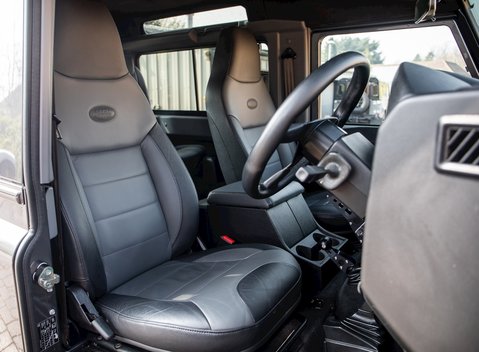 Land Rover Defender 90 XS Bowler 12