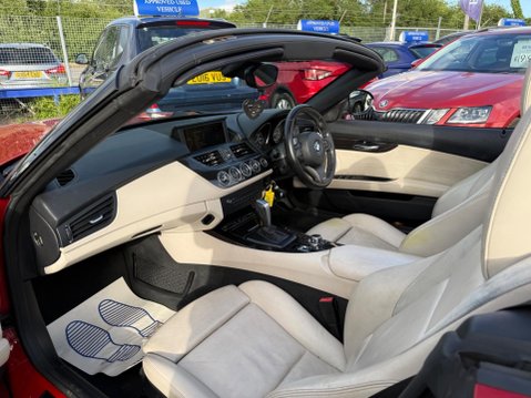 BMW Z4 3.0 30i M Sport Auto sDrive Euro 5 2dr 23