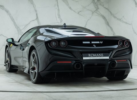 Ferrari F8 Tributo 10