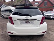 Toyota Yaris VVT-I SR 9