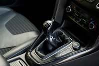 Ford Focus TITANIUM X 32