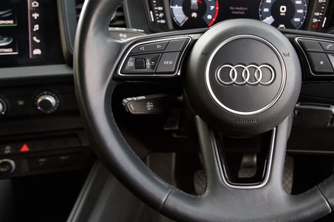 Audi A1 SPORTBACK TFSI TECHNIK 18