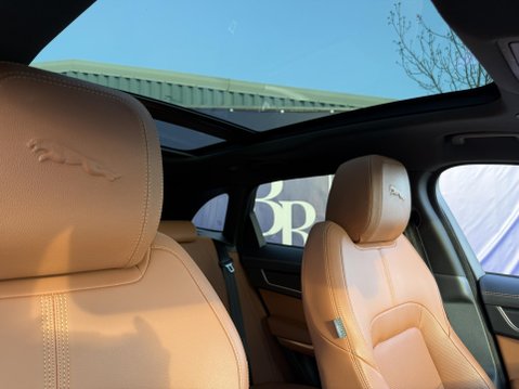 Jaguar F-Pace 2.0 D200 MHEV R-Dynamic Black SUV 5dr Diesel Auto AWD Euro 6 (s/s) (204 ps) 51
