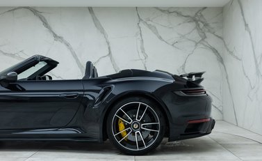 Porsche 911 Turbo S Cabriolet (992) 32