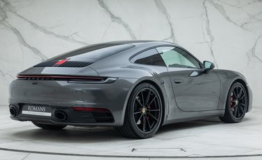 Porsche 911 Carrera S (992) 3