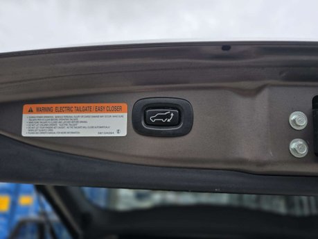 Mitsubishi Outlander 2.0h 12kWh GX4h SUV 5dr Petrol Plug-in Hybrid CVT 4WD Euro 6 (s/s) (200 ps) 54