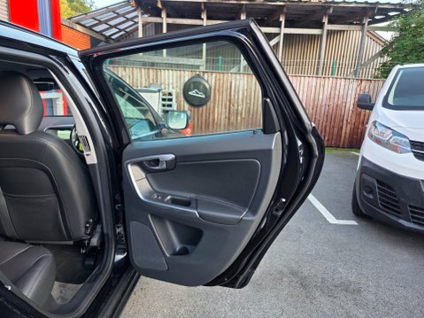 Volvo XC60 D4 SE NAV 21