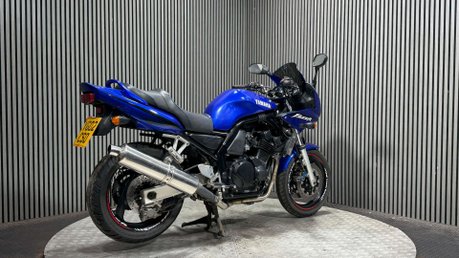 Yamaha FZS 2002 FAZER 38K GREAT RUNNING COMMUTER BIKE 600CC 2