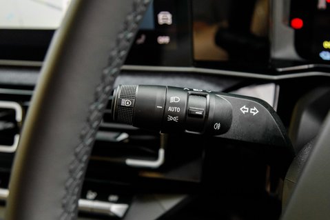 Renault 5 TECHNO E-TECH 13