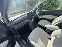 Fiat 500e La Prima 42kWh Hatchback 3dr Electric Auto (118 ps) 12