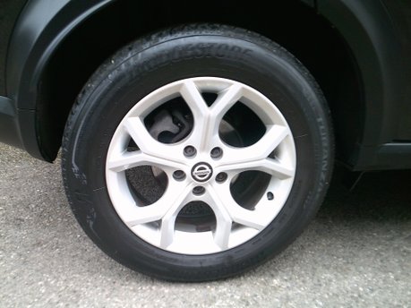 Nissan Juke DIG-T N-CONNECTA DCT ONLY 31,000 MILES FROM NEW 9