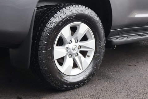 Toyota Land Cruiser ACTIVE COMMERCIAL WITH A REAR SEAT CONVERSION  10