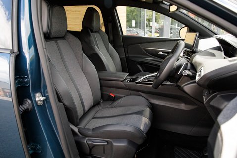 Peugeot 3008 BLUEHDI S/S ALLURE PREMIUM PLUS 31