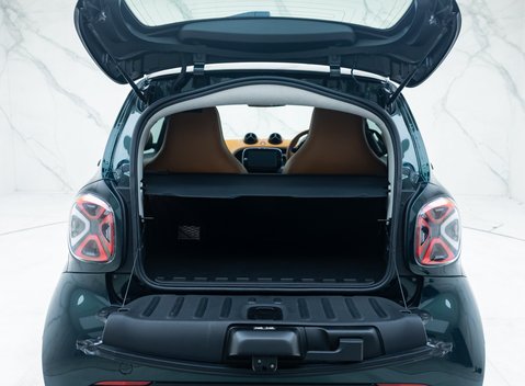 Smart Fortwo Coupe RACING GREEN EDITION 52