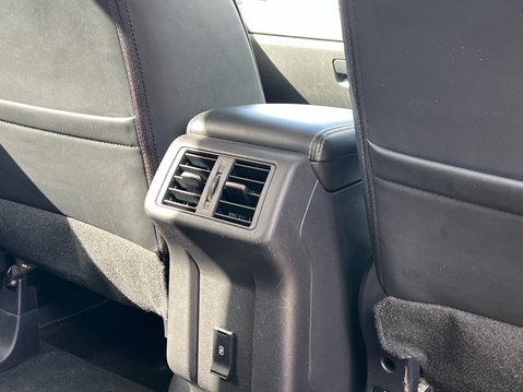 Mitsubishi Outlander EXCEED 38
