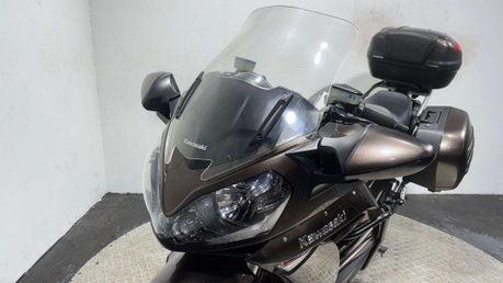 Kawasaki GTR 1400 2011 ONLY 12K FULL LUGGAGE VERY CLEAN 1400CC TOURER BIKE 39
