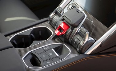 Lamborghini Urus 21