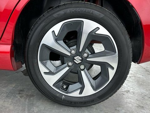 Suzuki Swift ULTRA 8