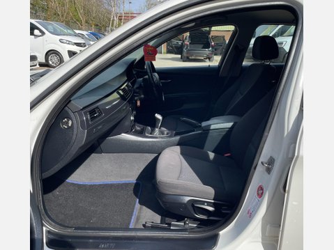 BMW 3 Series 2.0 318d SE Euro 5 4dr 38