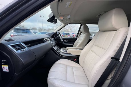 Land Rover Range Rover Sport 3.0 SD V6 HSE Black SUV 5dr Diesel Auto 4WD Euro 5 (255 bhp) 41