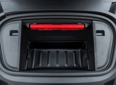 Porsche Taycan 4S 29