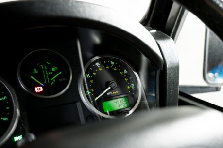 Land Rover Defender 90 TD XS STATION WAGON. COMPREHENSIVE LSH. VB AIR SUSPENSION. KHAN WHEELS. 19