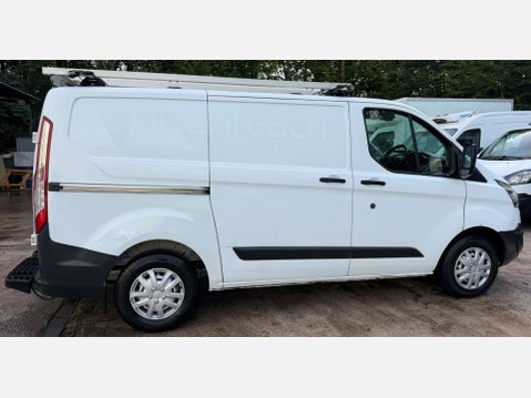 Ford Transit Custom 2.0 TDCi 250 Panel Van 5dr Diesel Manual L1 H1 (163 g/km, 104 bhp) 9