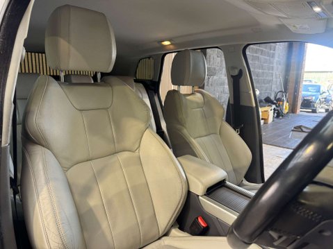 Land Rover Range Rover Evoque 2.0 Range Rover Evoque SE eD4 5dr 41