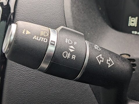 Jaguar F-Pace V6 FIRST EDITION AWD 28