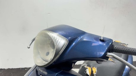 Piaggio Fly 2009 12K NON RUNNING PROJECT SCOOTER 100CC 11