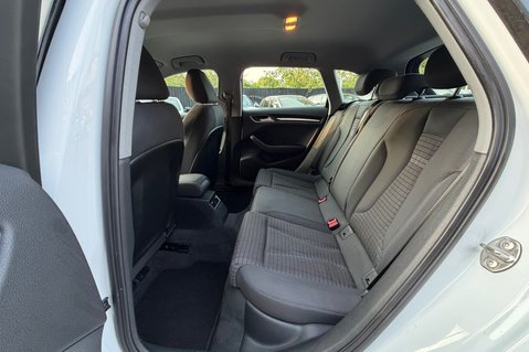Audi A3 SPORTBACK E-TRON - APPLE CARPLAY -£20 ROAD TAX 17
