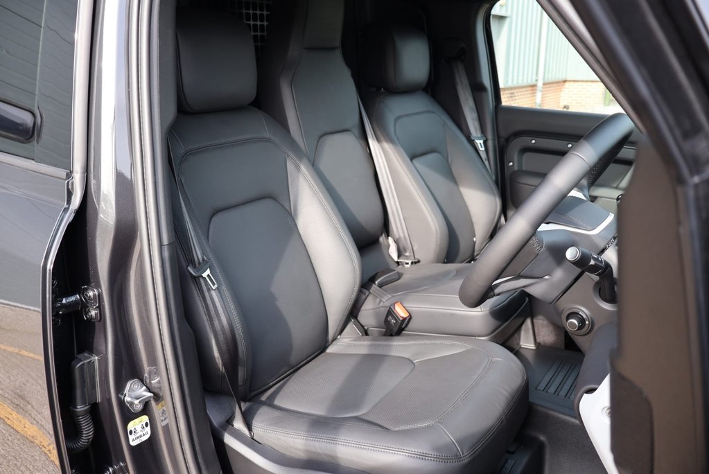 Land Rover Defender 110 BRAND NEW D350 HARD TOP  HSE STYLED BY SEEKER 3 SEATER ASK ABOUT REAR SEATS 14