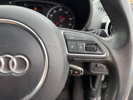 Audi A1 SPORTBACK TFSI SPORT 13