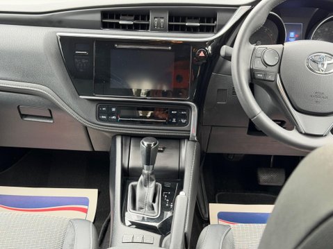 Toyota Auris 1.2 VVT-i Excel CVT Euro 6 (s/s) 5dr (Safety Sense) 84