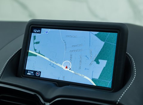 Aston Martin V8 Vantage 19