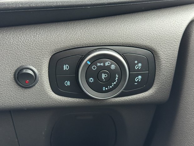 Ford Transit Custom AUTO SWB L1H1 320 GENUINE MS-RT Air Con SELECT 28