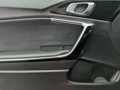 Kia Ceed 1.6 CRDi 3 DCT Euro 6 (s/s) 5dr 26