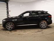 Jaguar F-Pace 3.0 F-PACE V6 S AWD D Auto 4WD 5dr 17