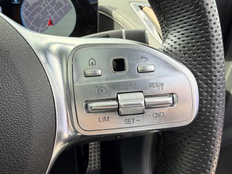 Mercedes-Benz EQC EQC 400 80kWh AMG Line (Premium Plus) SUV 5dr Electric Auto 4MATIC (408 ps) 33