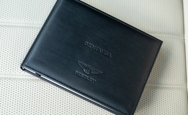 Bentley Bentayga V8 34