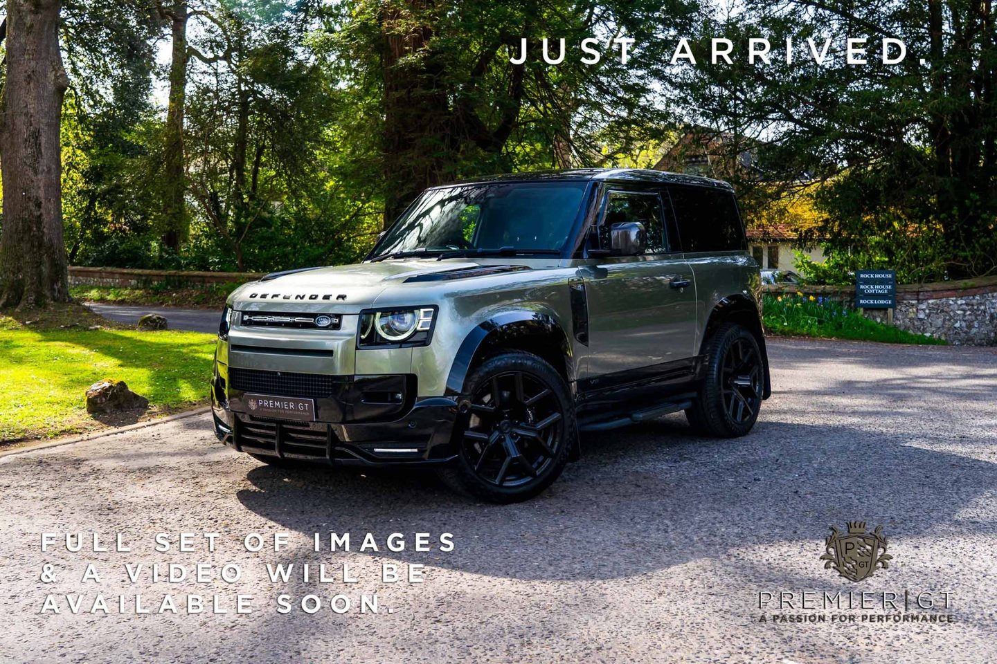 2021 (21) Land Rover Defender 90...