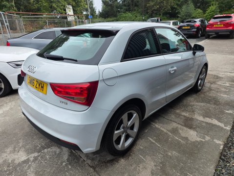 Audi A1 sport tfsi 1lt 5