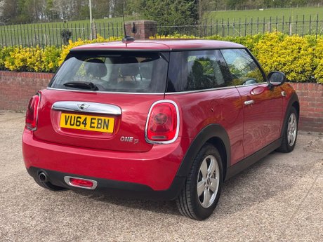 Mini Hatch 1.5 One D 3dr 18