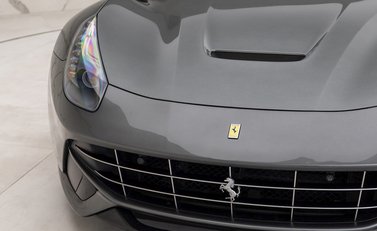Ferrari F12 Berlinetta 22