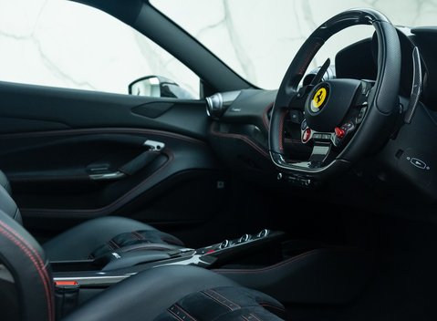 Ferrari F8 Tributo 13