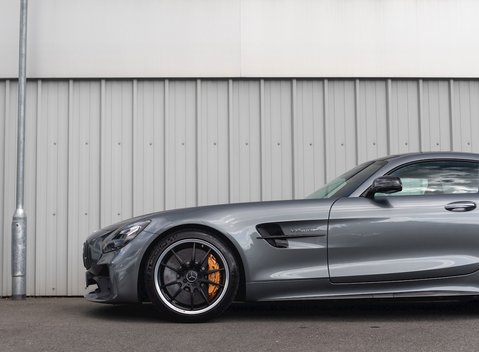 Mercedes-Benz AMG GT R GT R 32