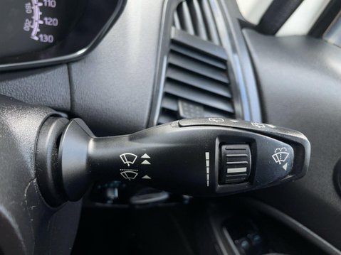 Ford Ecosport 1.5 Titanium Powershift 2WD Euro 5 5dr 38